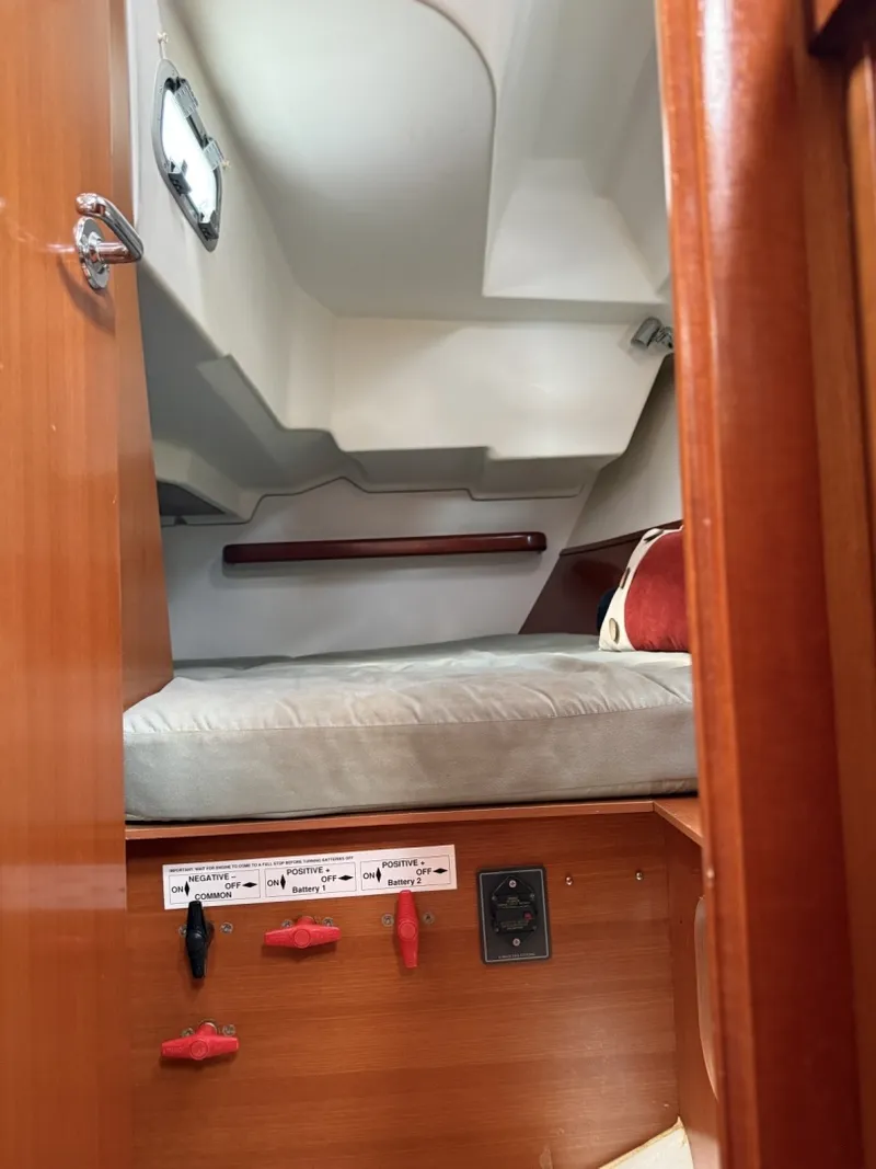 Slide: The Image of Beneteau 373 2007 - 6807620