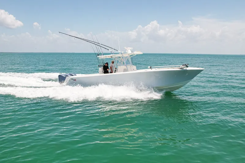 Slide: The Image of SeaVee 370Z 2018 - 6751322