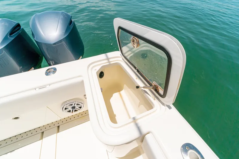 Slide: The Image of SeaVee 370Z 2018 - 6751326