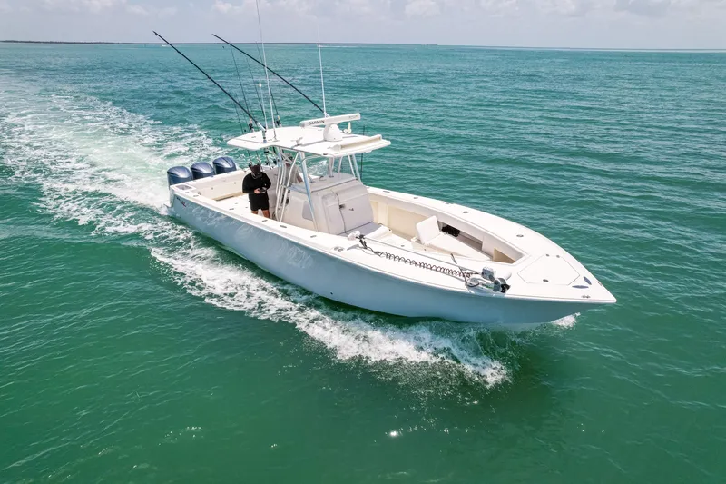 Slide: The Image of SeaVee 370Z 2018 - 6751319