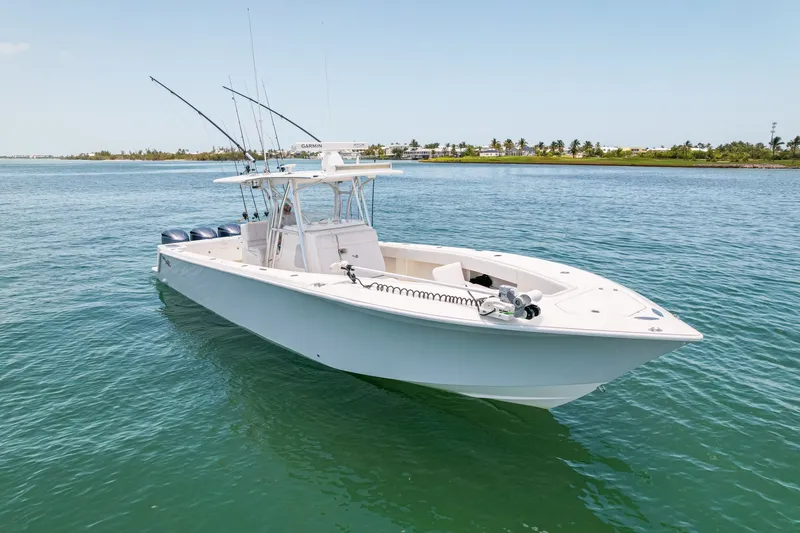 Slide: The Image of SeaVee 370Z 2018 - 6751313