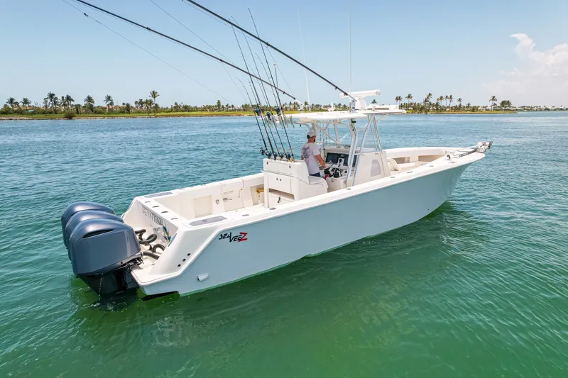 Slide: The Image of SeaVee 370Z 2018 - 6751315