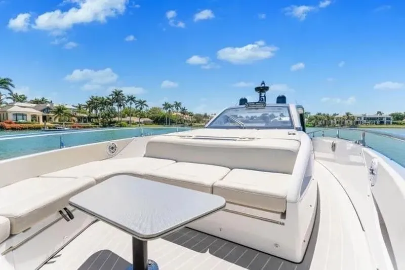 Slide: The Image of Azimut 47 2022 - 6751682