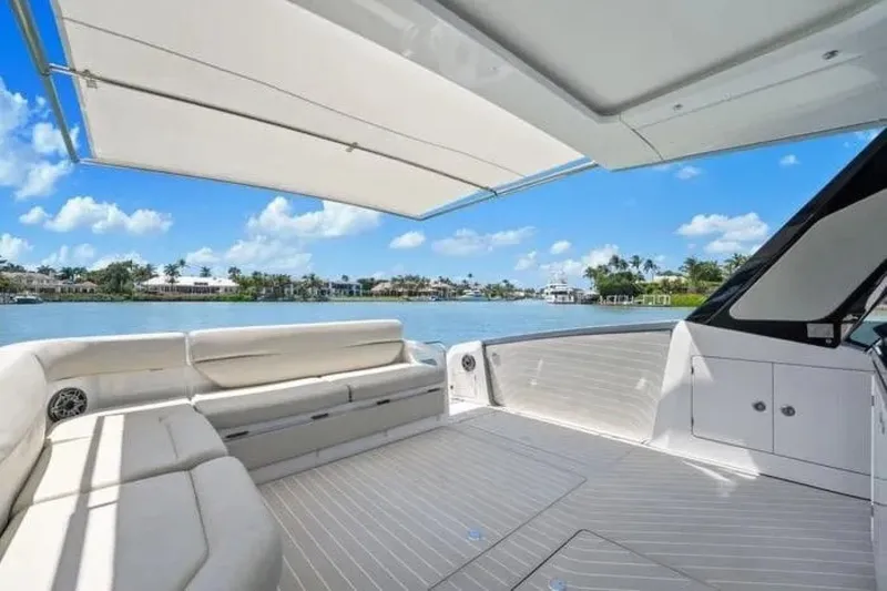 Slide: The Image of Azimut 47 2022 - 6751681