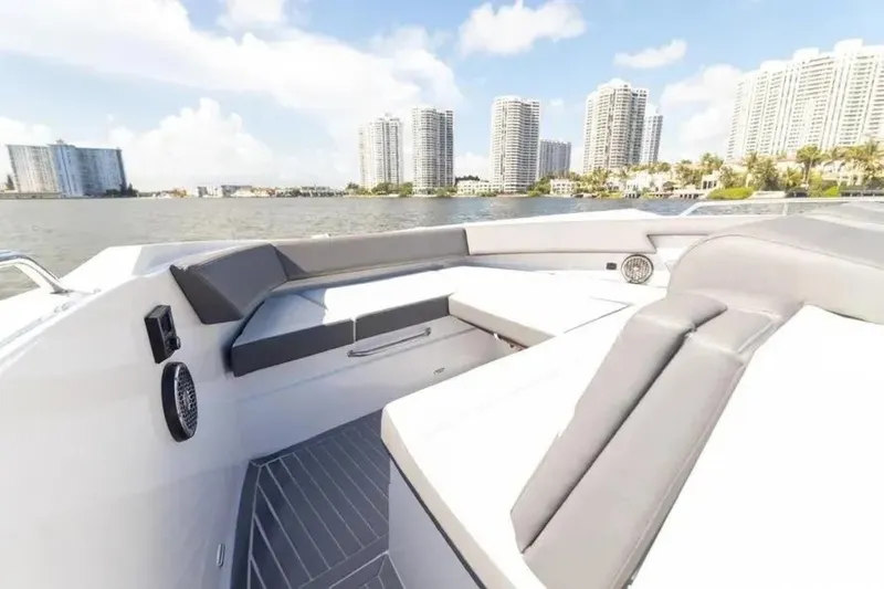 Slide: The Image of Cruisers 38 2021 - 6751757