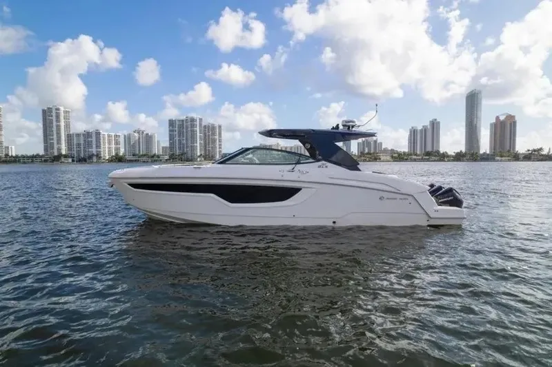 Slide: The Image of Cruisers 38 2021 - 6751749