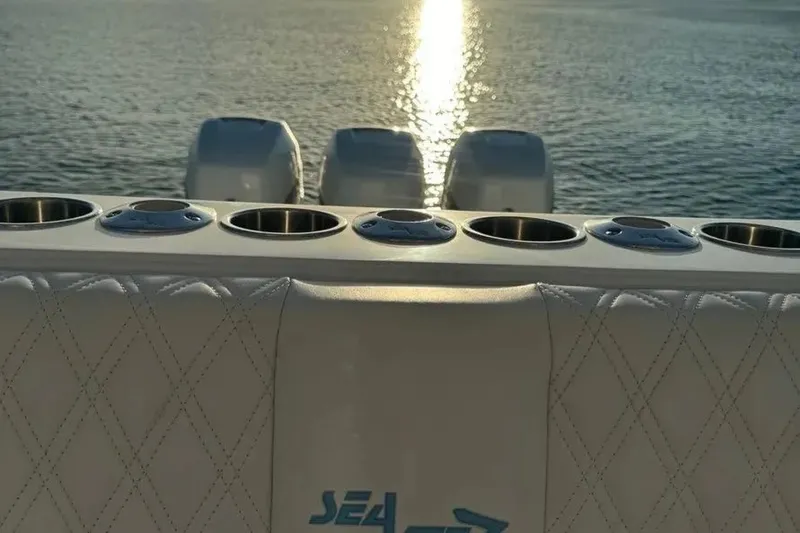 Slide: The Image of SeaVee 34 2018 - 6751905