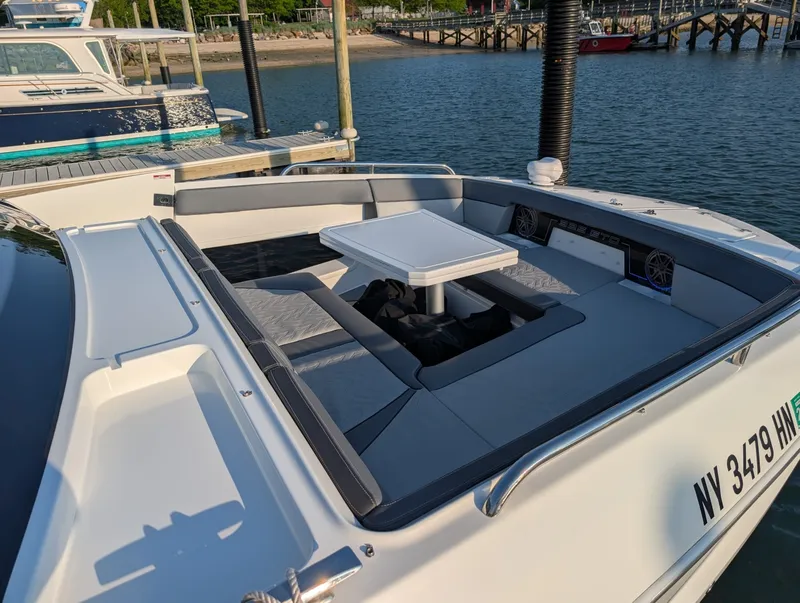 Slide: The Image of Galeon 32 2022 - 6751933