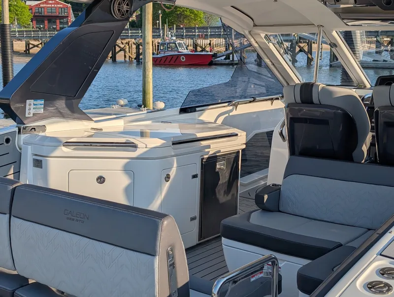 Slide: The Image of Galeon 32 2022 - 6751914