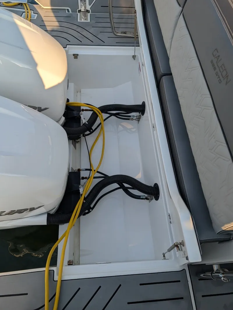 Slide: The Image of Galeon 32 2022 - 6751941