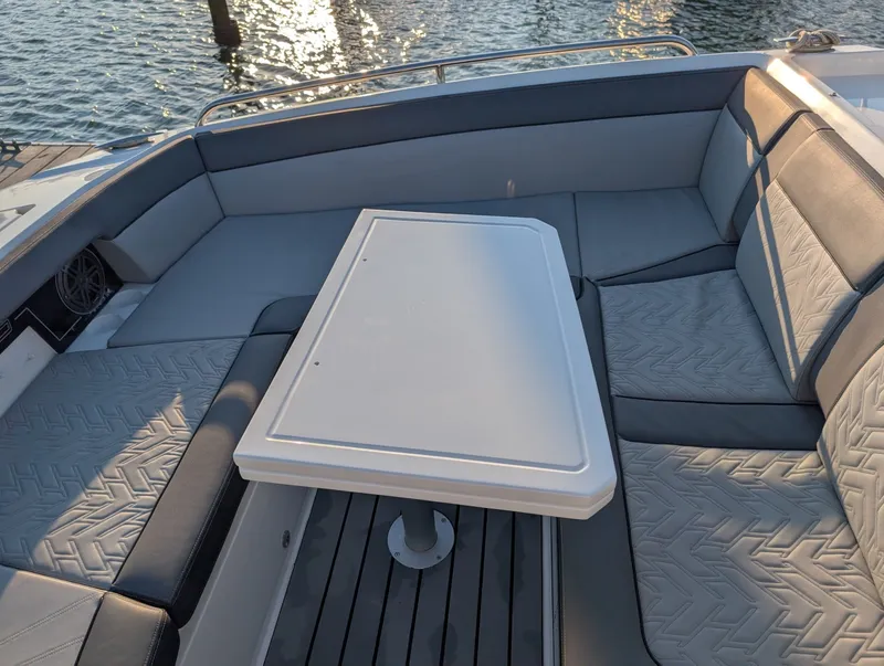 Slide: The Image of Galeon 32 2022 - 6751937