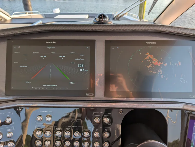 Slide: The Image of Galeon 32 2022 - 6751927