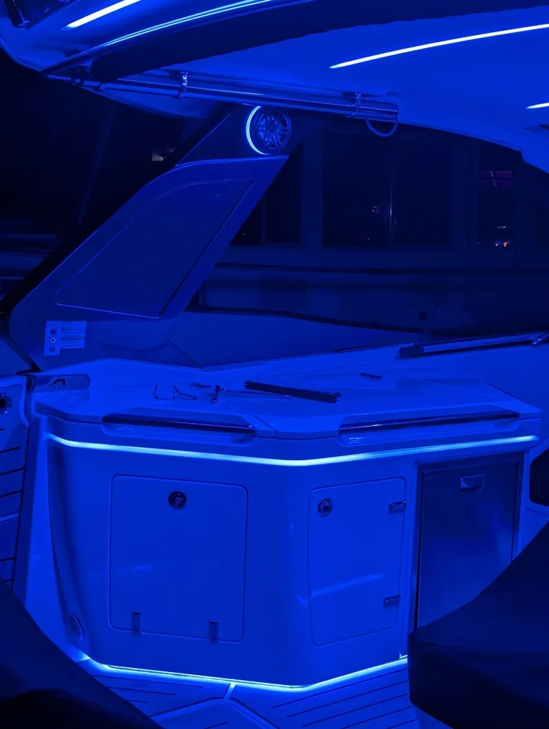 Slide: The Image of Galeon 32 2022 - 6751943