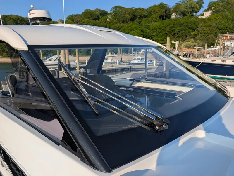 Slide: The Image of Galeon 32 2022 - 6751915