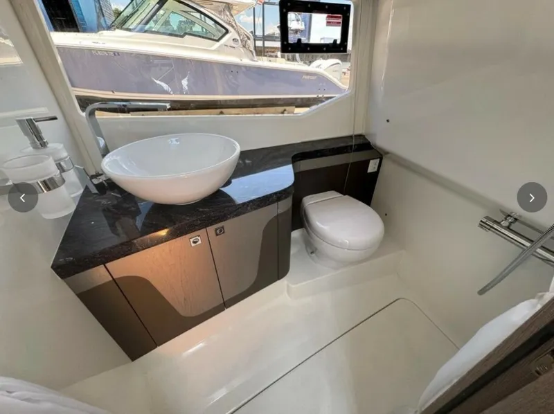 Slide: The Image of Galeon 32 2022 - 6751930