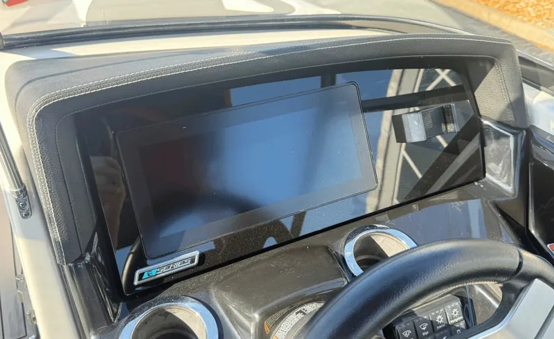 Slide: The Image of Yamaha 242X 2018 - 6752279