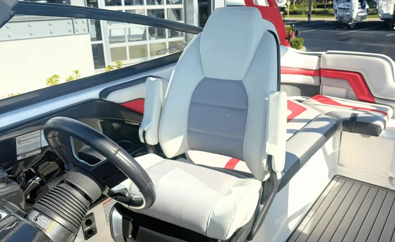 Slide: The Image of Yamaha 242X 2018 - 6752283