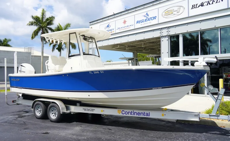 Slide: The Image of Regulator Marine 26XO 2021 - 6752314
