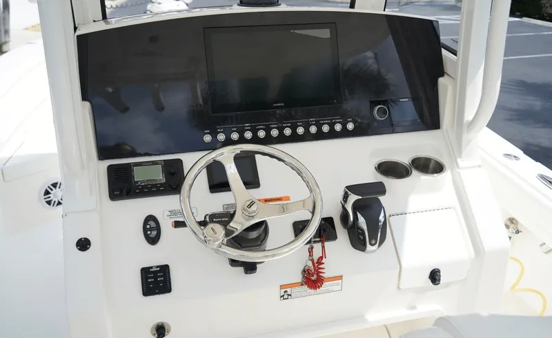Slide: The Image of Regulator Marine 26XO 2021 - 6752326