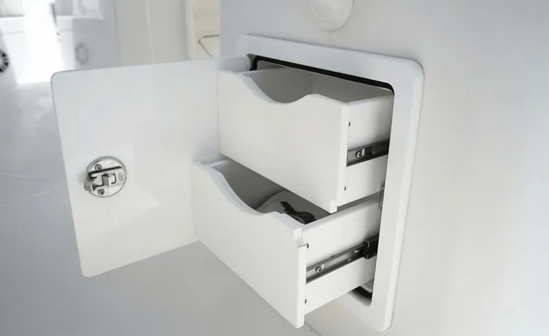 Slide: The Image of Regulator Marine 26XO 2021 - 6752337
