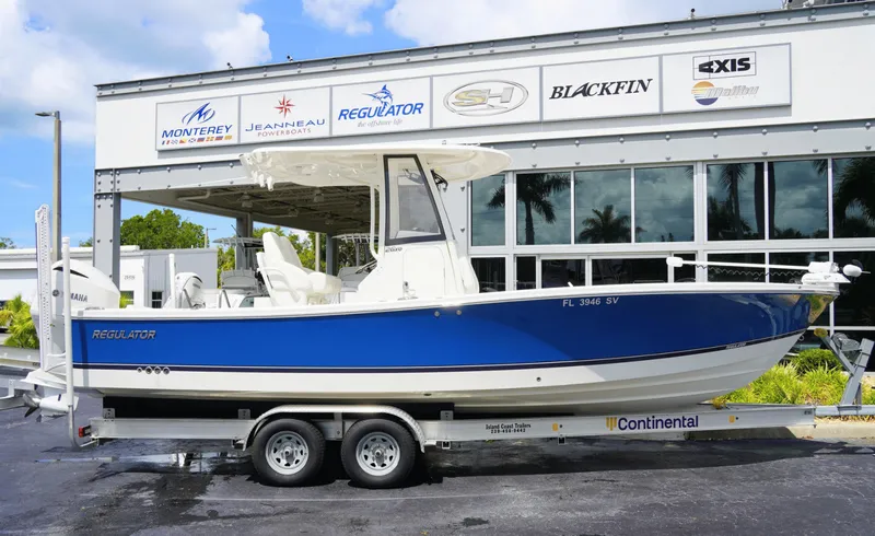 Slide: The Image of Regulator Marine 26XO 2021 - 6752294