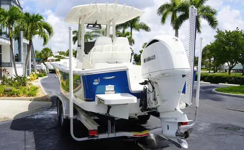 Slide: The Image of Regulator Marine 26XO 2021 - 6752316