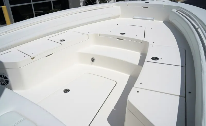 Slide: The Image of Regulator Marine 26XO 2021 - 6752347