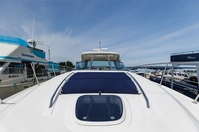 Slide: The Image of 2005 Sea Ray 390 Sundancer - 6757322