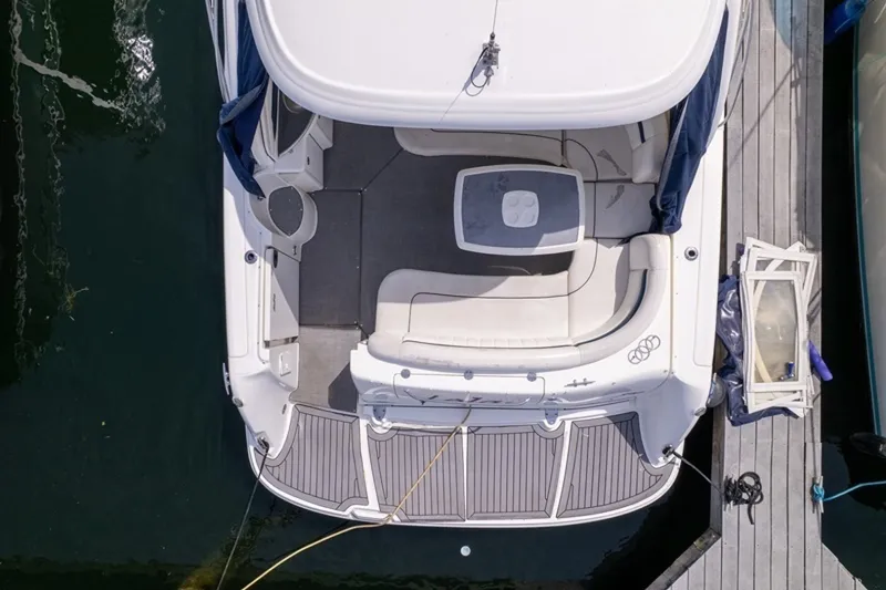Slide: The Image of 2005 Sea Ray 390 Sundancer - 6752596