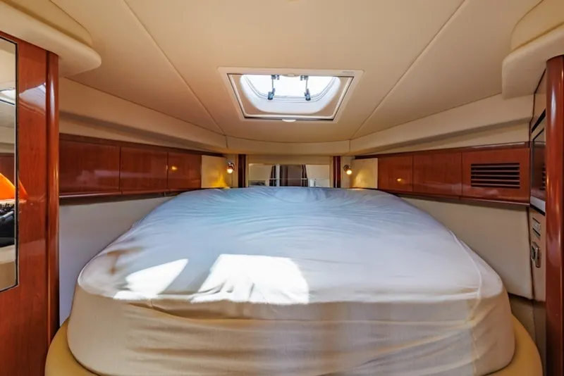 Slide: The Image of 2005 Sea Ray 390 Sundancer - 6752604