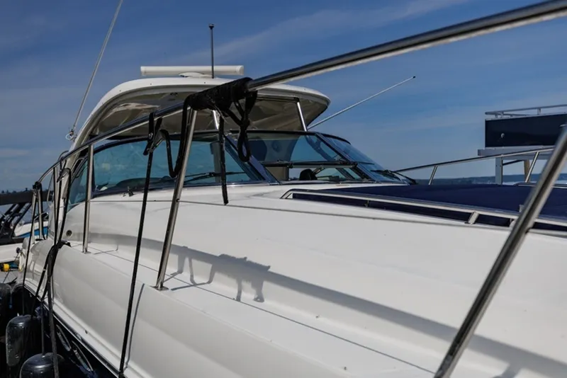 Slide: The Image of 2005 Sea Ray 390 Sundancer - 6752591