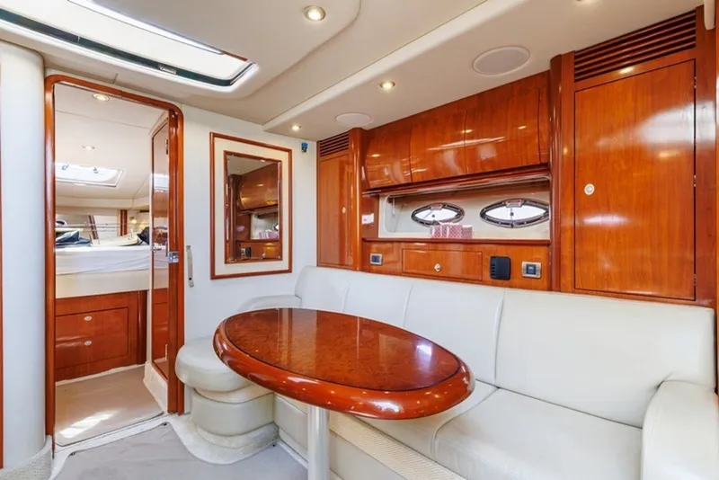 Slide: The Image of 2005 Sea Ray 390 Sundancer - 6752548
