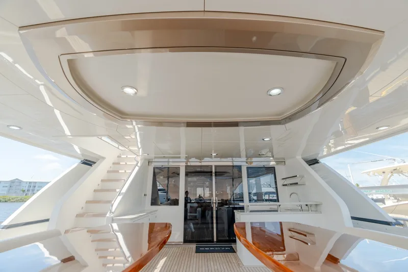 Slide: The Image of Ocean Alexander 100 Motoryacht 2019 - 6752863