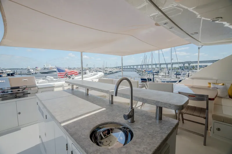 Slide: The Image of Ocean Alexander 100 Motoryacht 2019 - 6752870