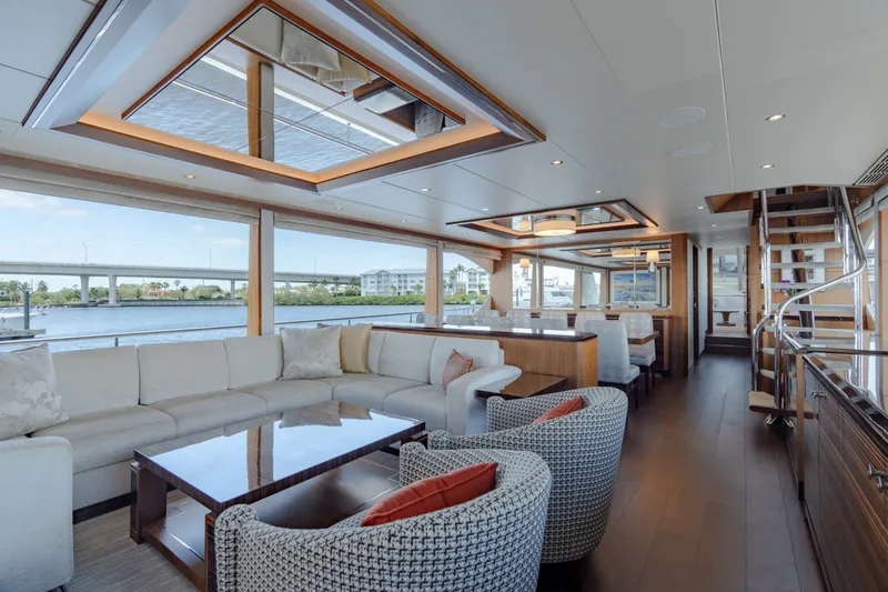Slide: The Image of Ocean Alexander 100 Motoryacht 2019 - 6752814
