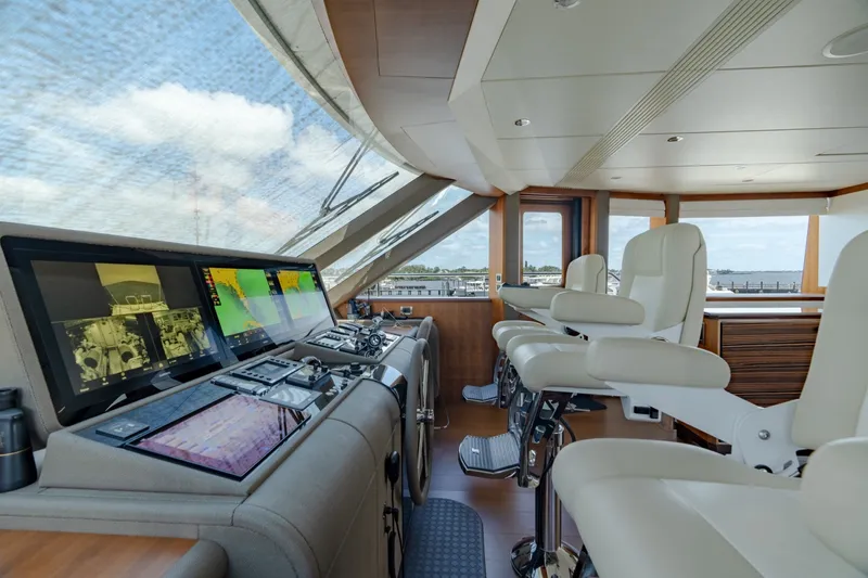 Slide: The Image of Ocean Alexander 100 Motoryacht 2019 - 6752824