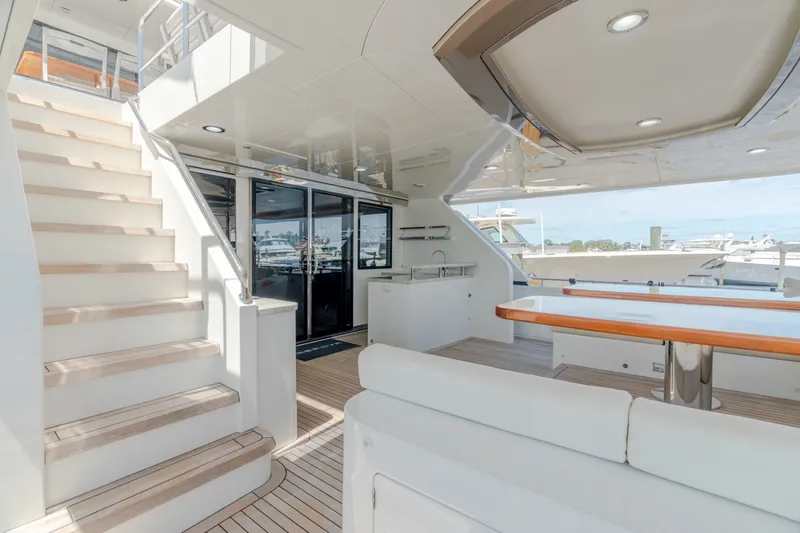 Slide: The Image of Ocean Alexander 100 Motoryacht 2019 - 6752861
