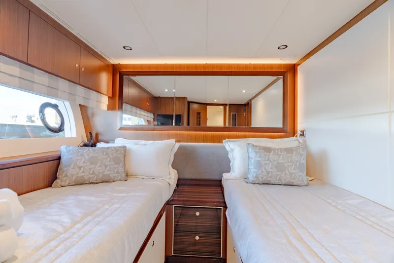 Slide: The Image of Ocean Alexander 100 Motoryacht 2019 - 6752853