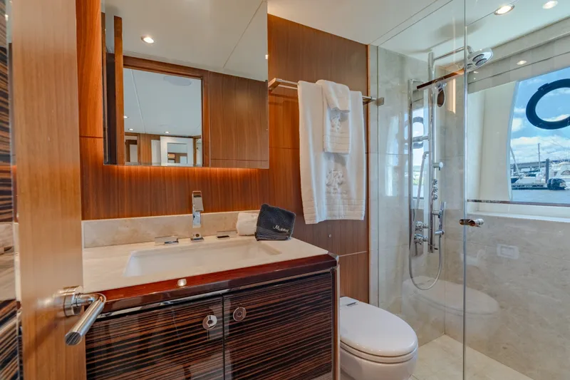 Slide: The Image of Ocean Alexander 100 Motoryacht 2019 - 6752846