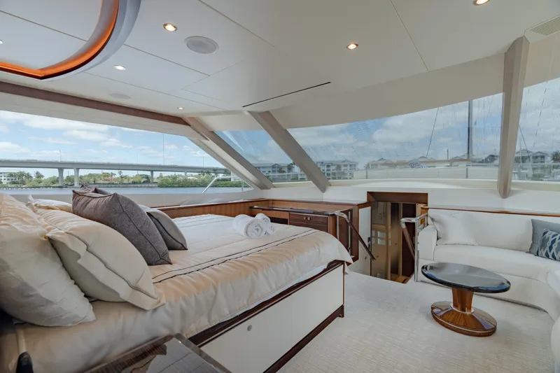 Slide: The Image of Ocean Alexander 100 Motoryacht 2019 - 6752828