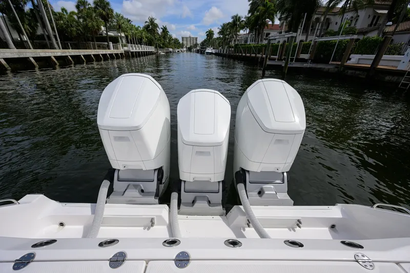 Slide: The Image of Everglades 45 GALLANT LADY - Triple Mercury Verado 2023 Everglades 455 Center Console GALLANT LADY - 6753080