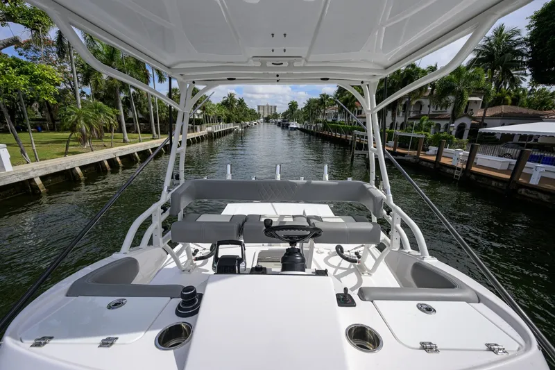 Slide: The Image of Everglades 45 GALLANT LADY - Tower 2023 Everglades 455 Center Console GALLANT LADY - 7656341
