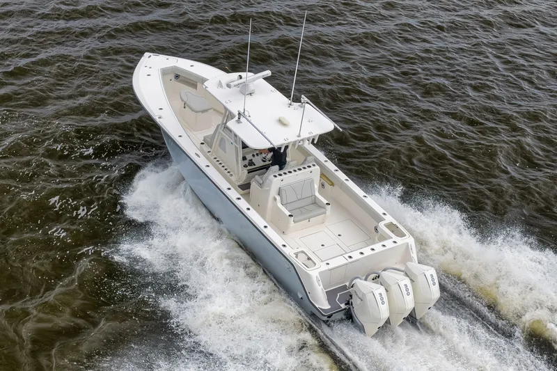 Slide: The Image of SeaVee 370Z 2022 - 6752928