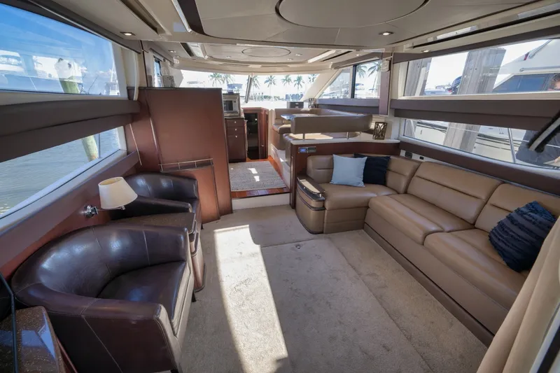 Slide: The Image of Meridian 441 Sedan 2012 - 6753135