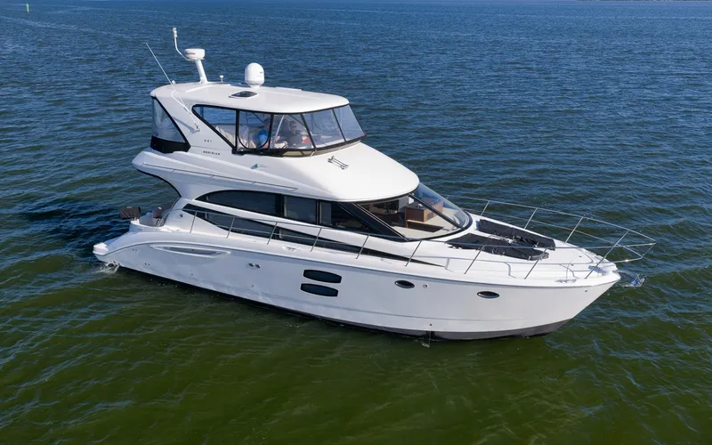 Slide: The Image of Meridian 441 Sedan 2012 - 6753035