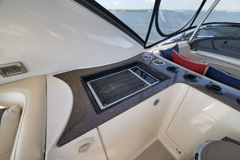 Slide: The Image of Meridian 441 Sedan 2012 - 6753116
