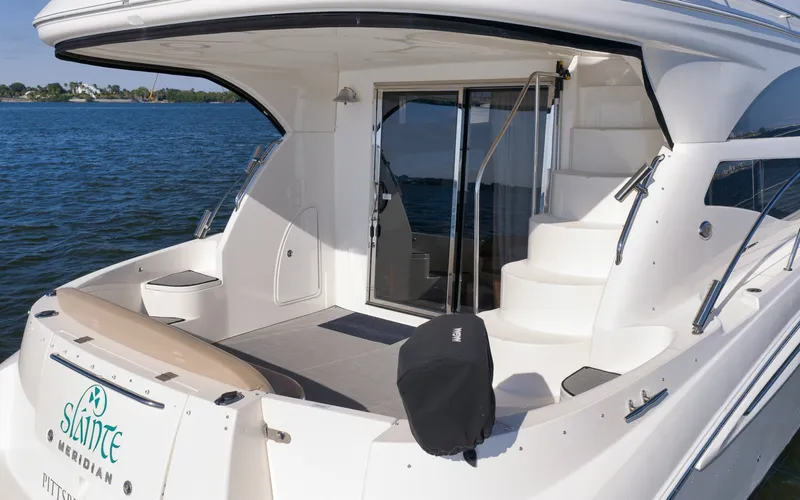 Slide: The Image of Meridian 441 Sedan 2012 - 6753102