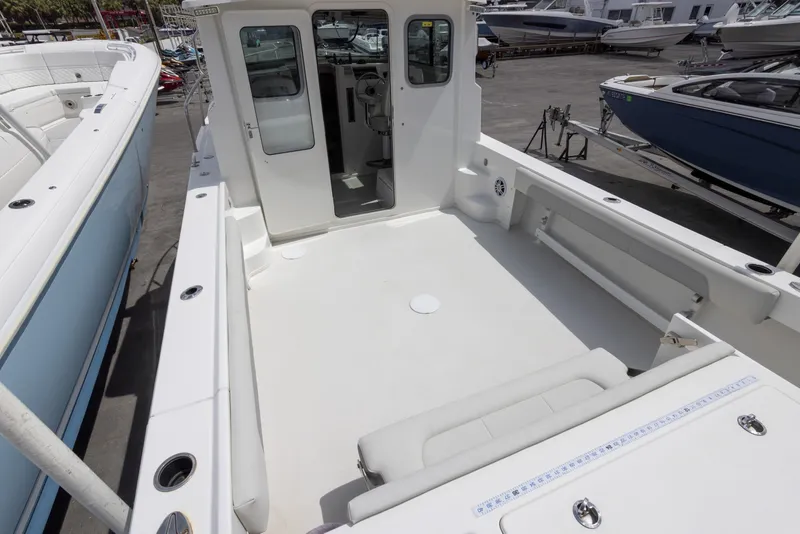 Slide: The Image of Parker Marine 25 2022 - 7088885