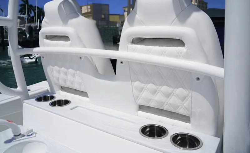 Slide: The Image of Sea Hunt Ultra 285FS 2027 - 6753644