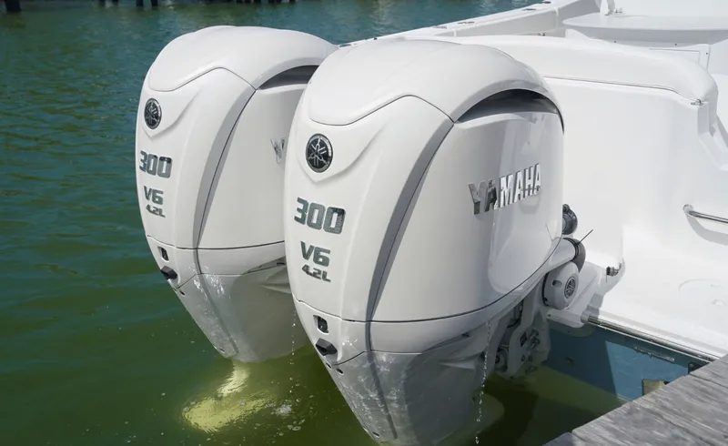 Slide: The Image of Sea Hunt Ultra 285FS 2027 - 6753620